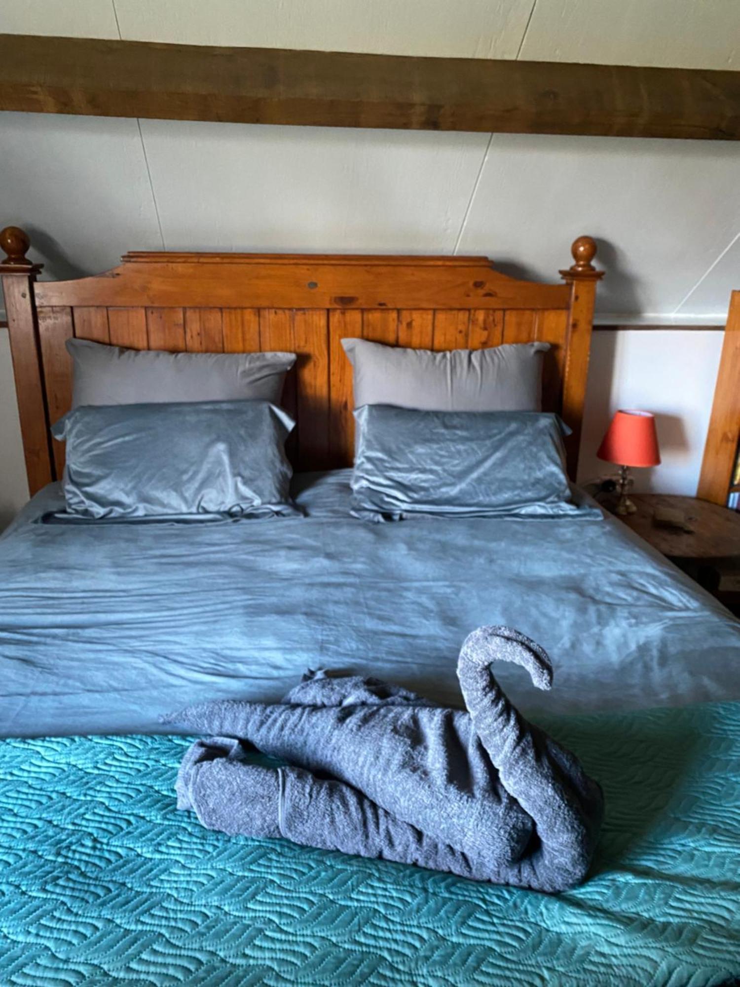 Spacious, Rustic Studio Space For 2 Persons Saint-Cyr-du-Bailleul Exteriör bild