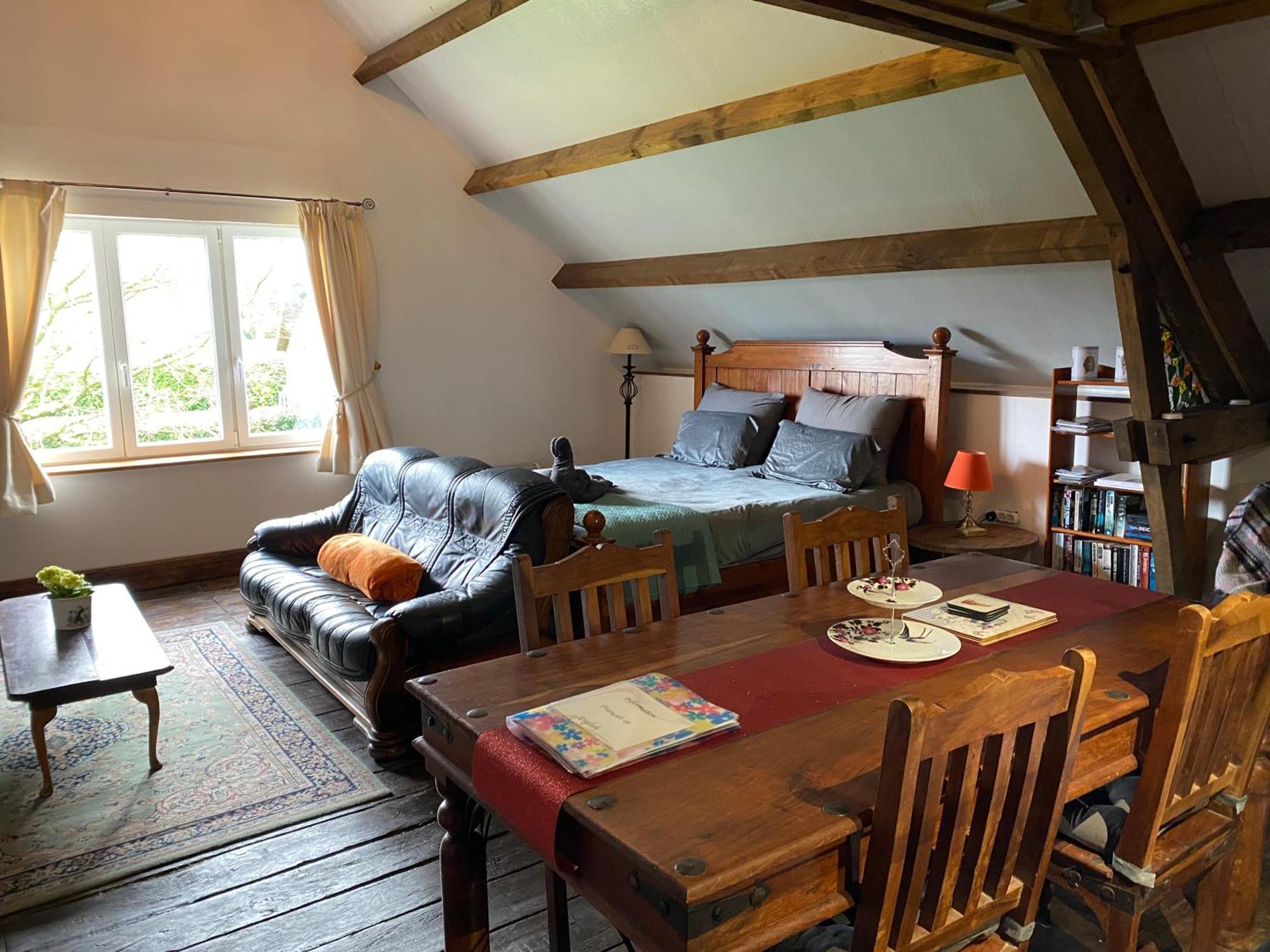 Spacious, Rustic Studio Space For 2 Persons Saint-Cyr-du-Bailleul Exteriör bild